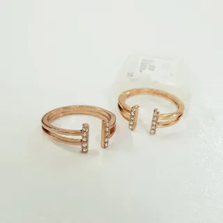 انگشتر رزگلد نگین دار