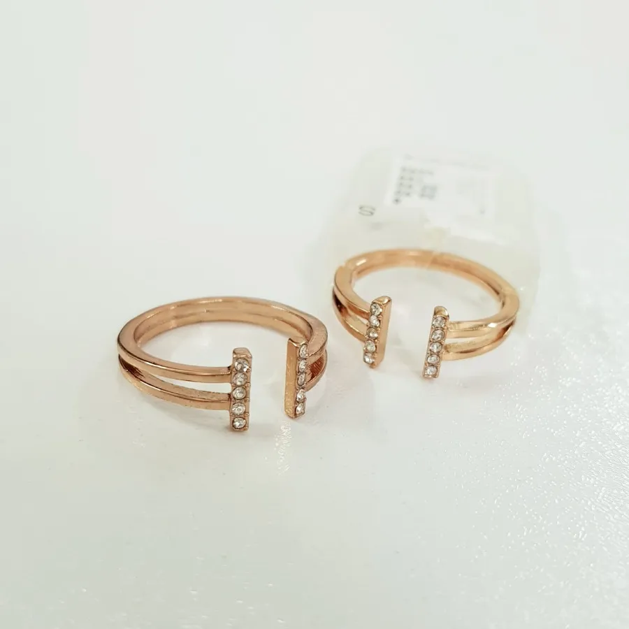 انگشتر رزگلد نگین دار