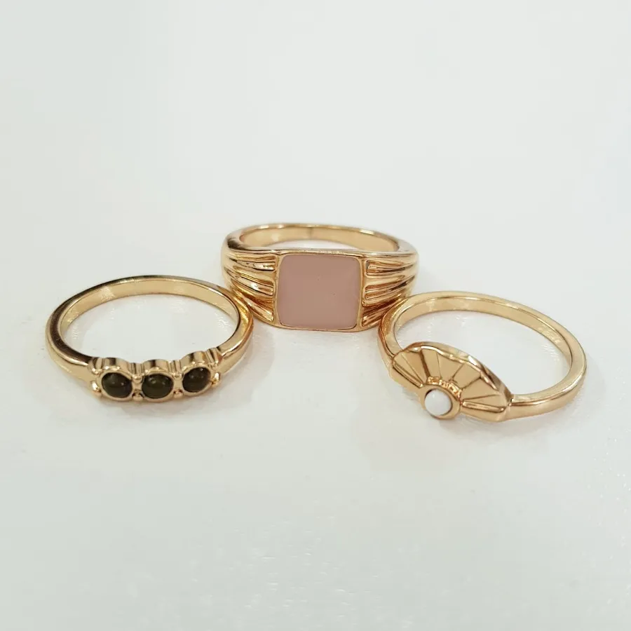 پک انگشتر حلقه طلایی