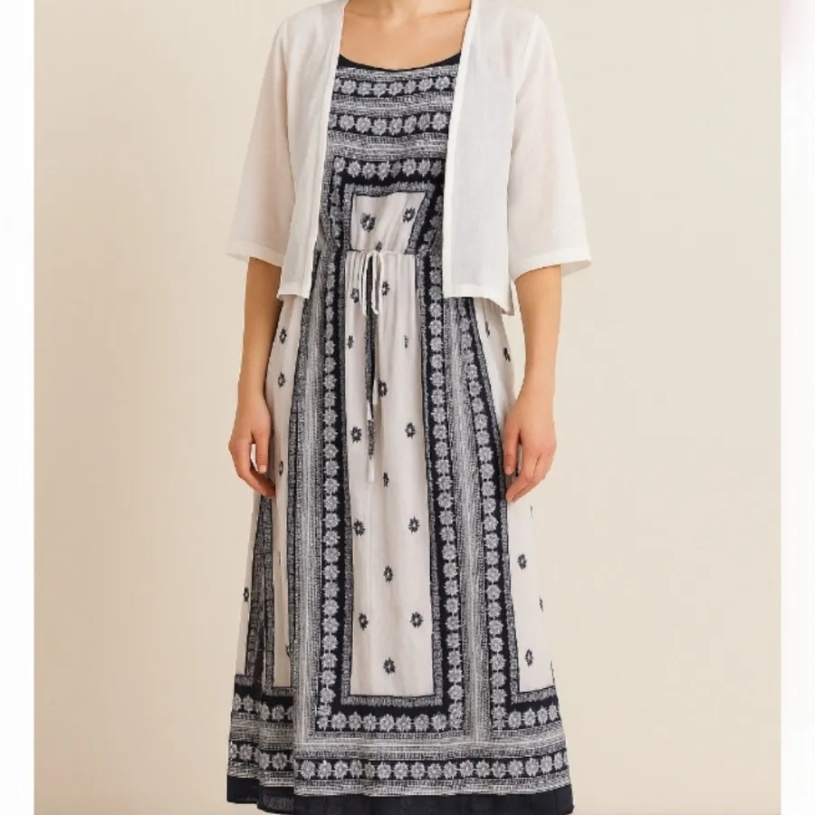 پیراهن ساحلی