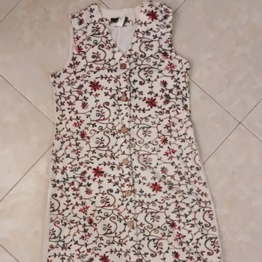 پیراهن لینن خامه دوزی