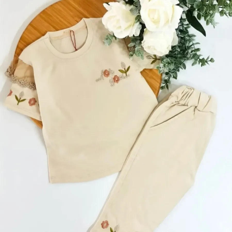 تیشرت شلوارگلدوزی گل لاله