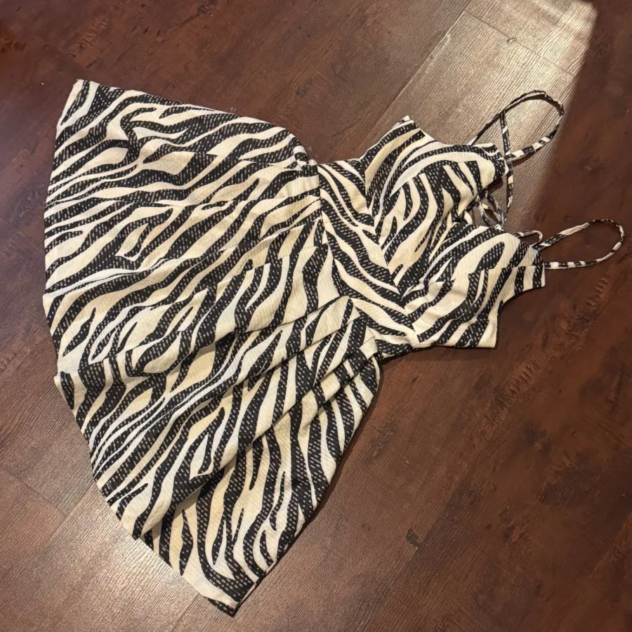 پیراهن عروسکی