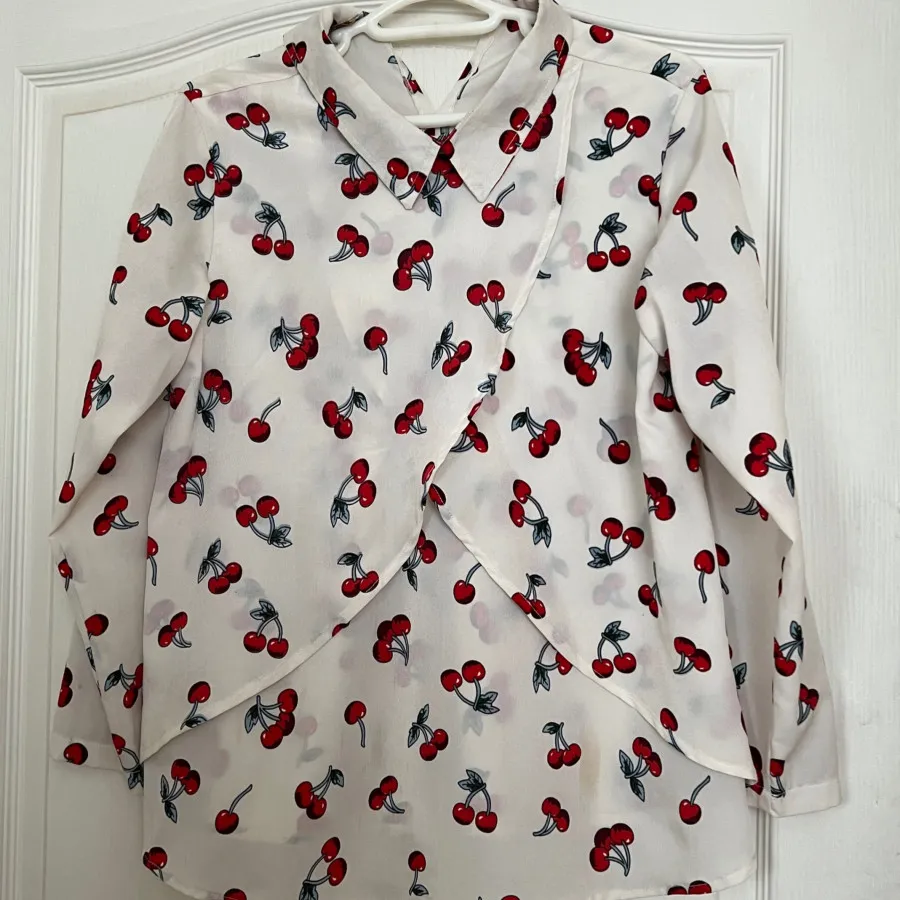 شومیز آلبالویی