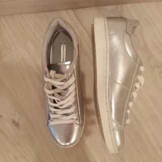 کتونی اسپرینگ فیلد اسپانی