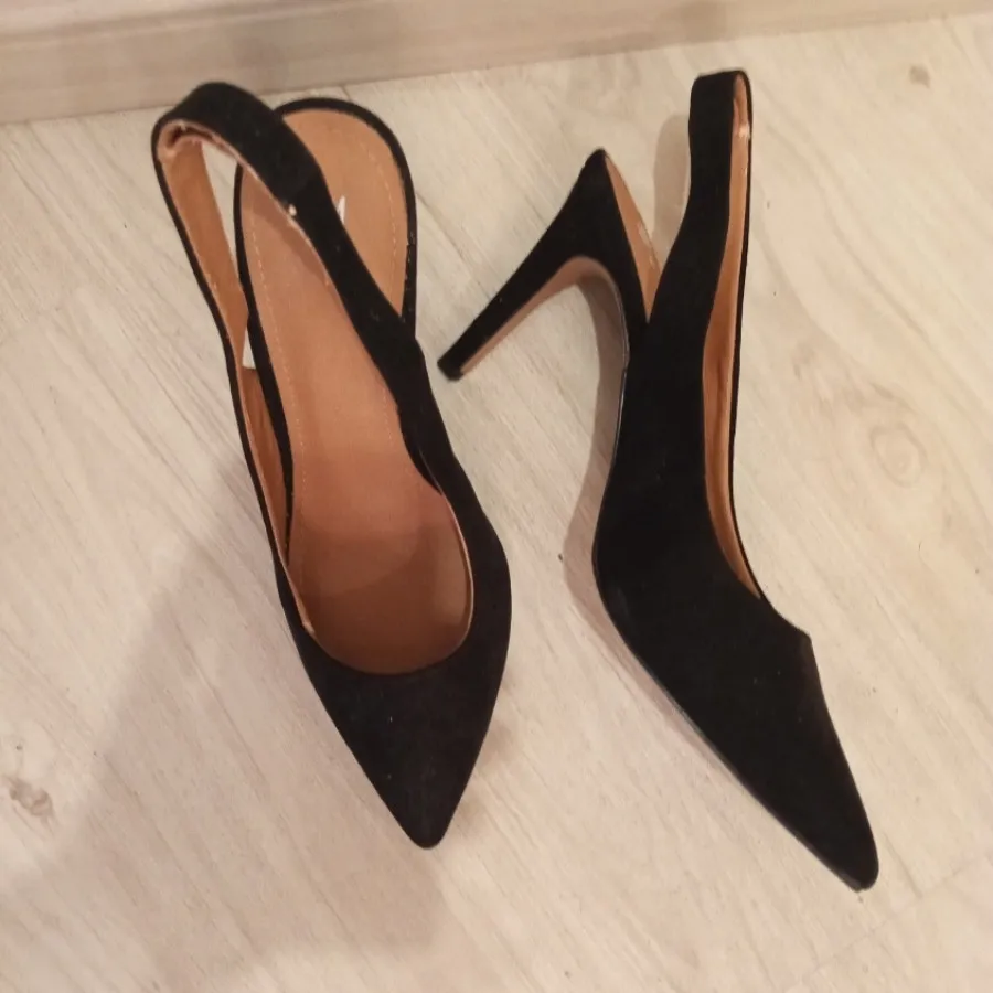 کفش اچ اند ام