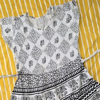 ساحلی بلند زنانه