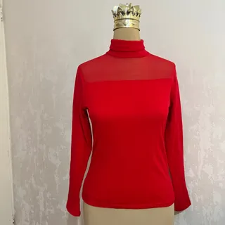 لباس قرمز تور‌کش