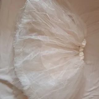 ژپون یا زیر دامنی تور پفی