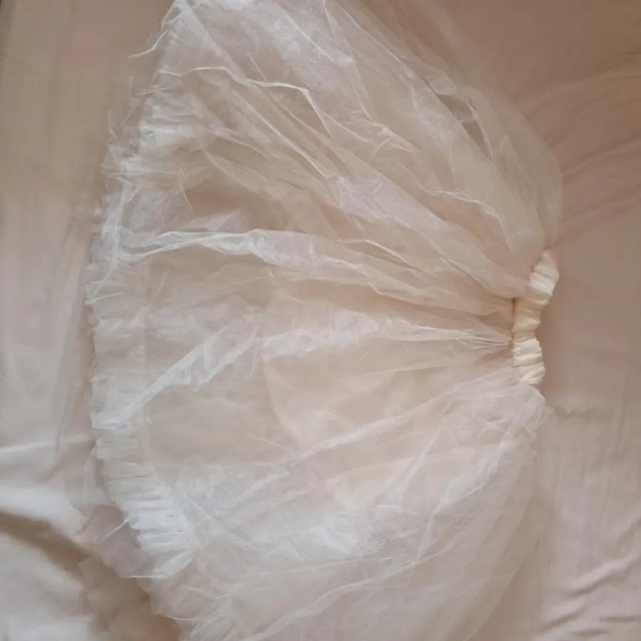 ژپون یا زیر دامنی تور پفی