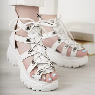 کفش شیک گل بانو