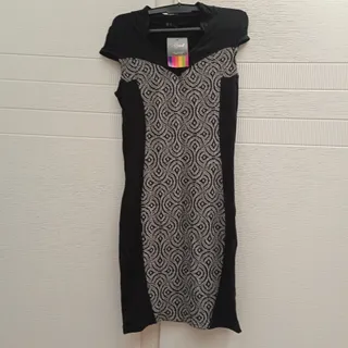 پیراهن زنانه