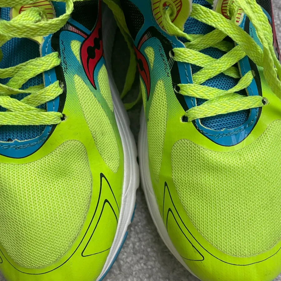 کتونی ورزشی