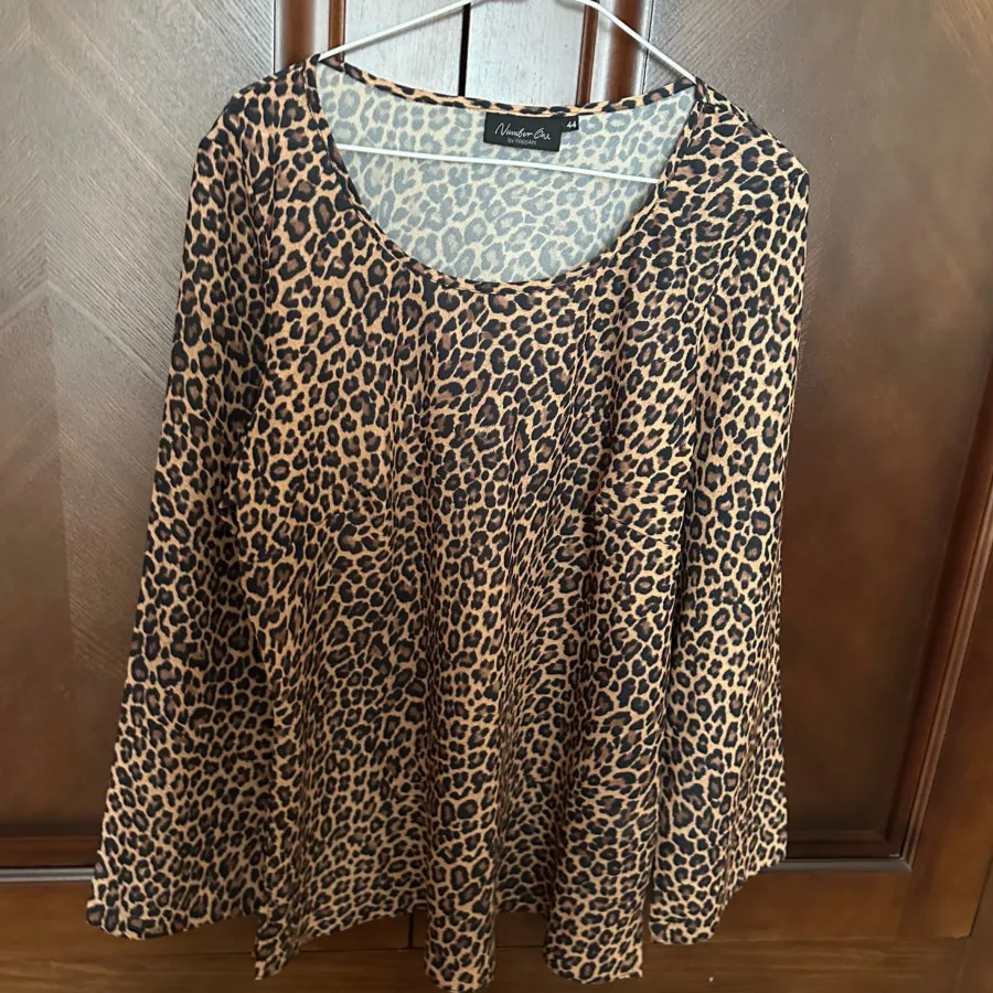 شومیز پلنگی سایز 44