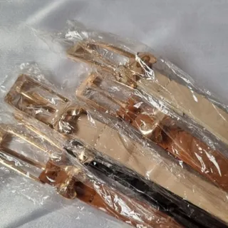 کمربند باریک پاپیونی