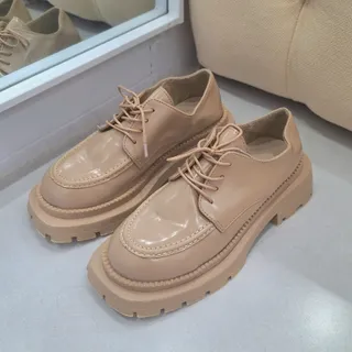 کفش لوفر کرم لژ دار