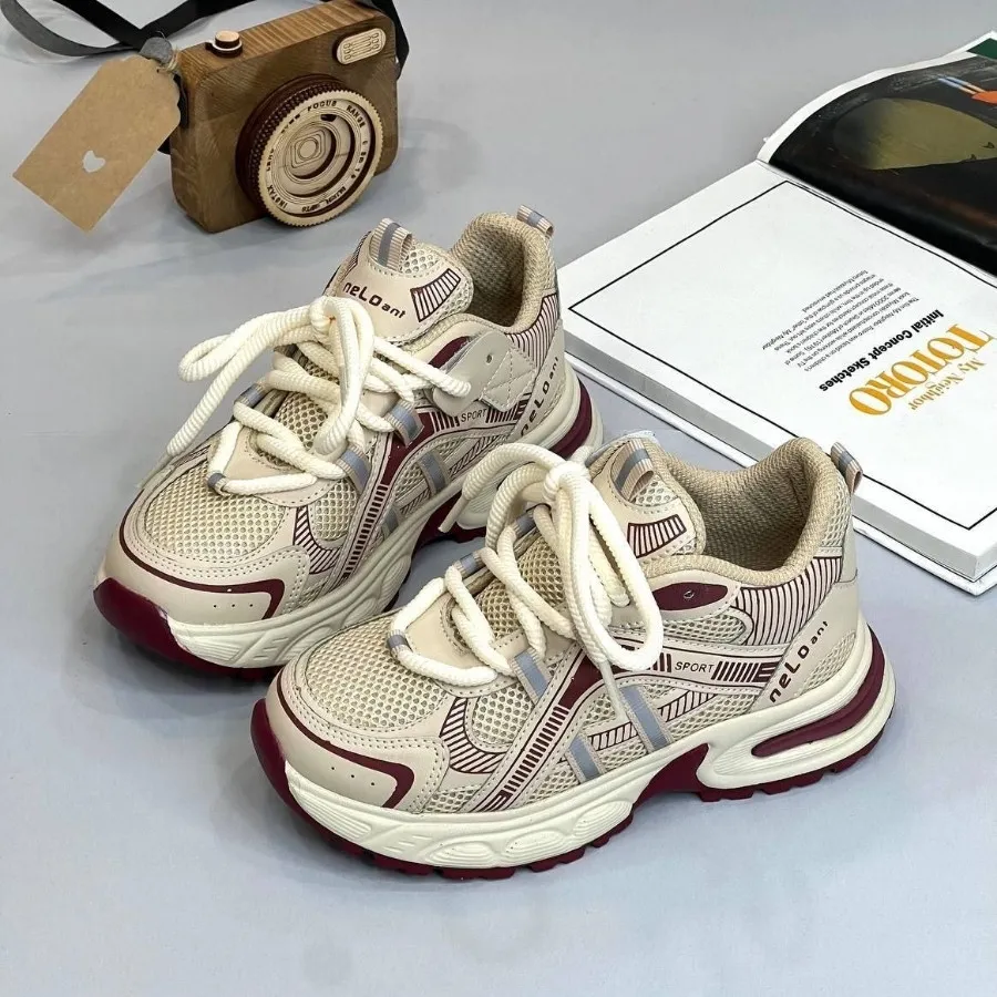 کتونی بچگانه