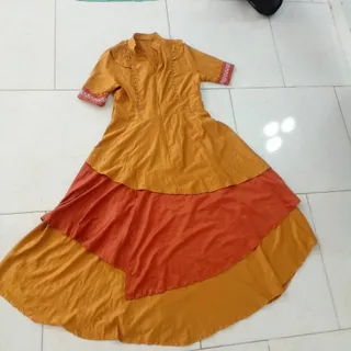 پیراهن مانتویی