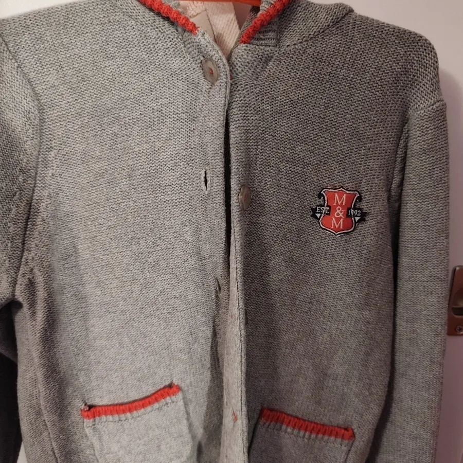 ژاکت بافتنی