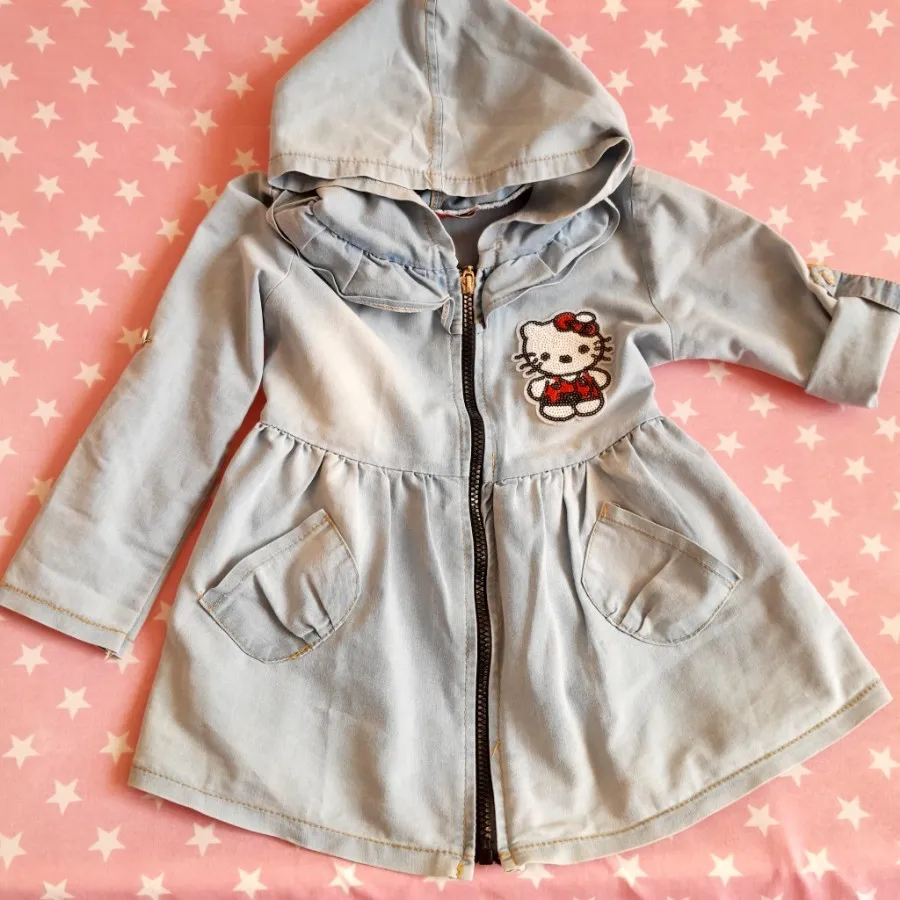 مانتو لی دخترانه