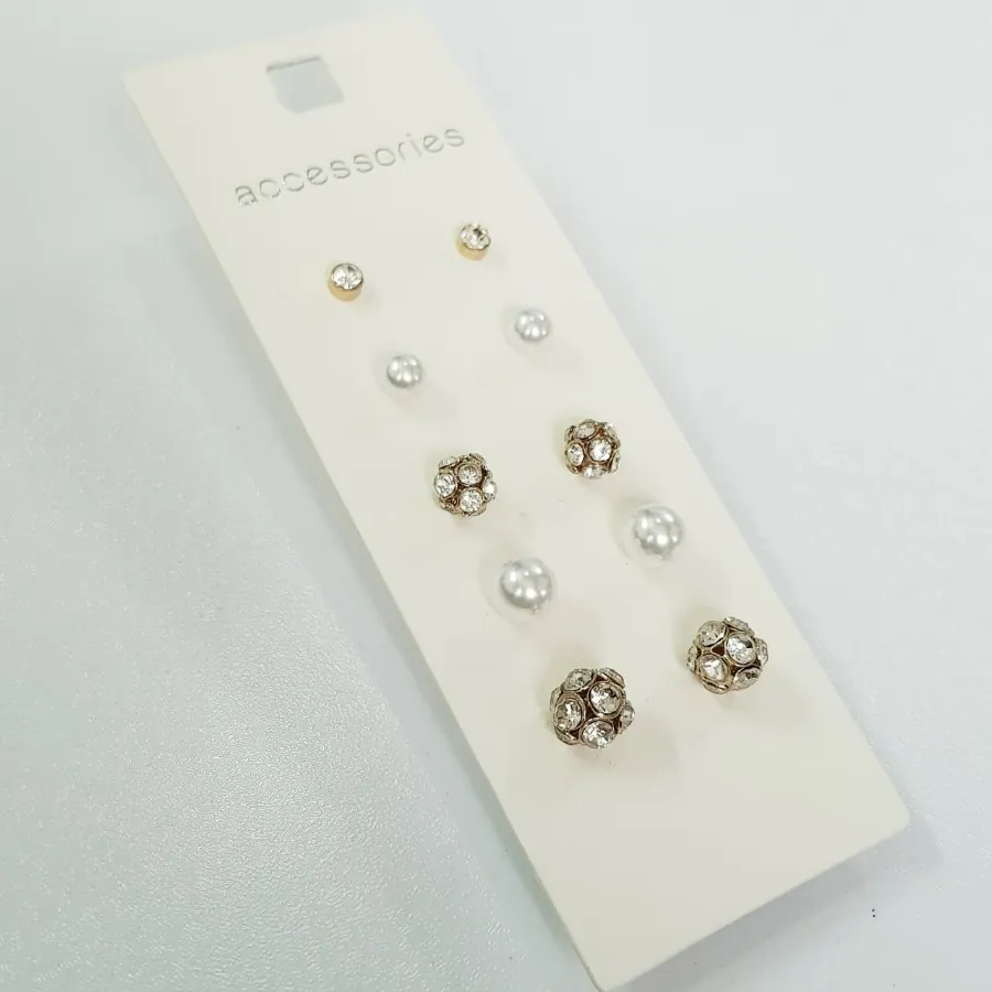 پک گوشواره گلگوش میخی