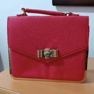 کیف کتابی صورتی