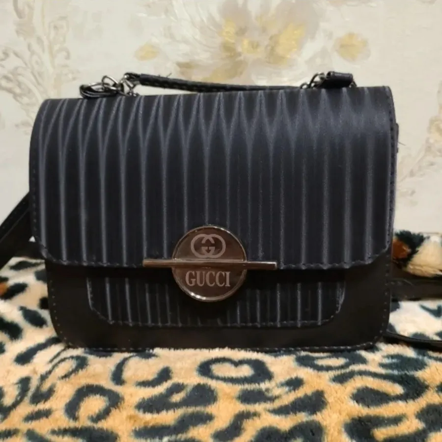 کیف رو دوشی زنانه