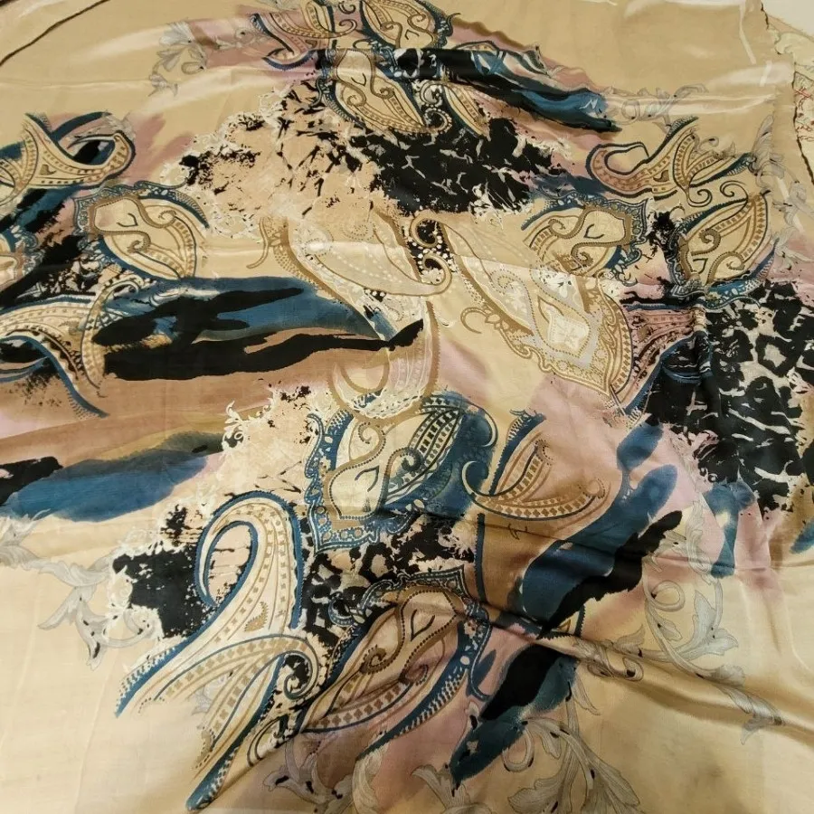 روسری مجلسی زنانه