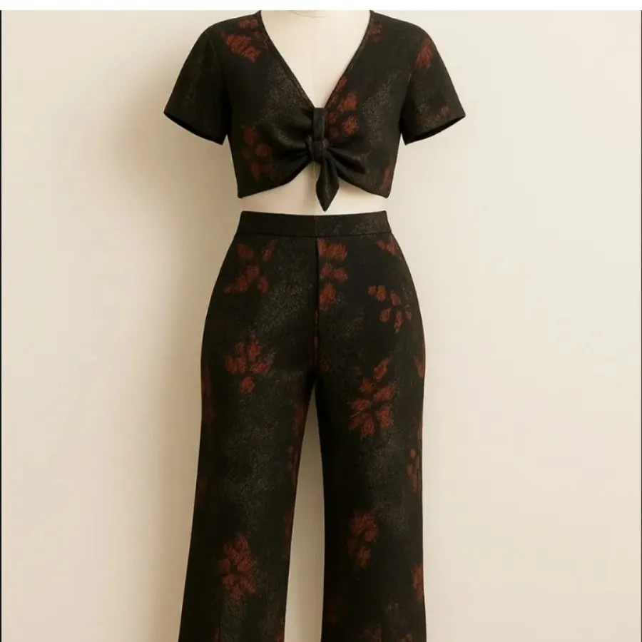 ست کراپ و شلوار ایتالیایی