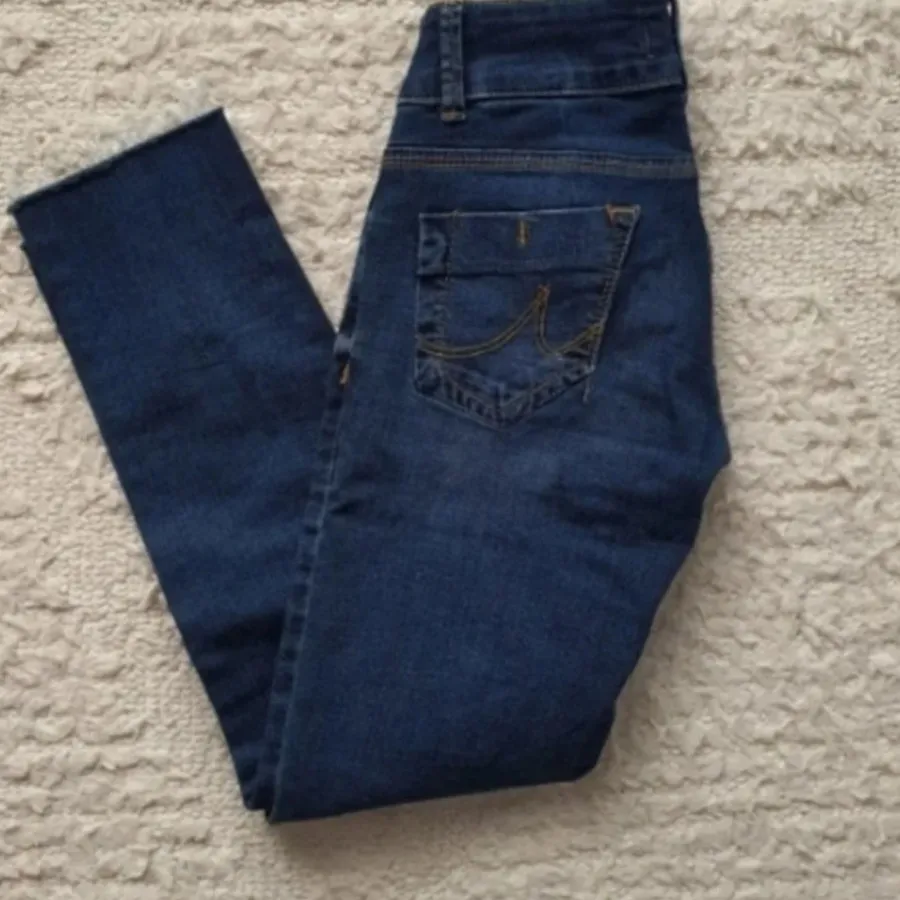 شلوار جین اسکینی