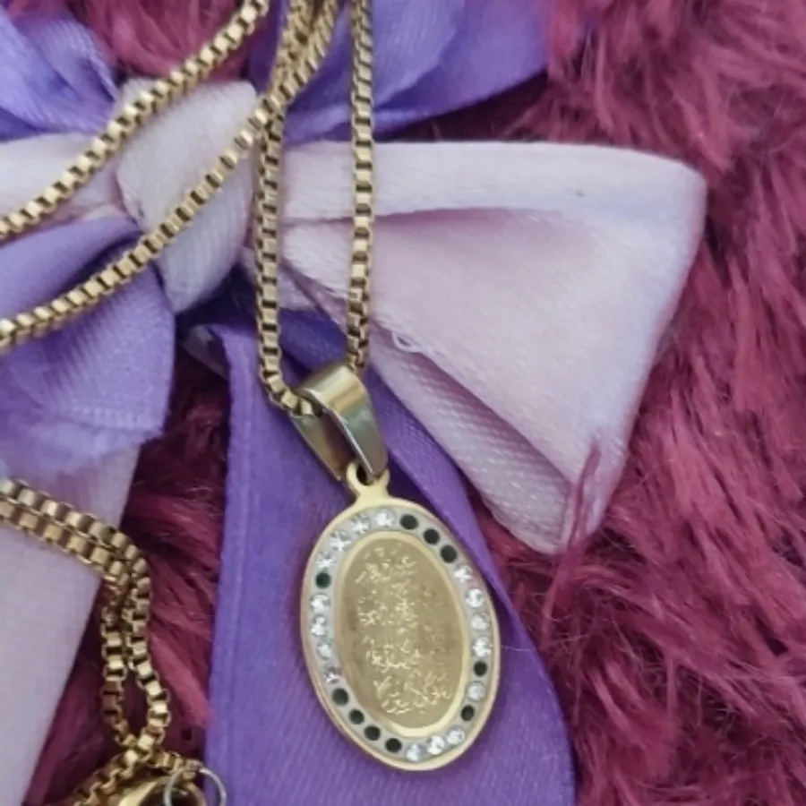 گردنبند و پلاک