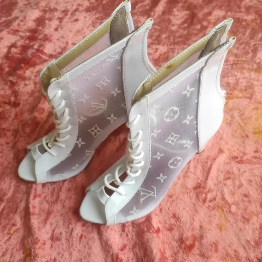 کفش لویی ویتون