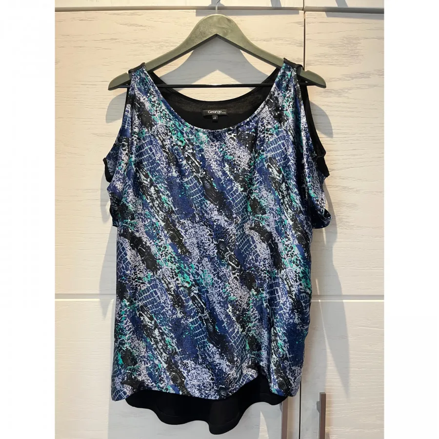 بلوز نقش‌دار