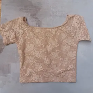 نیم تنه گیپور صورتی