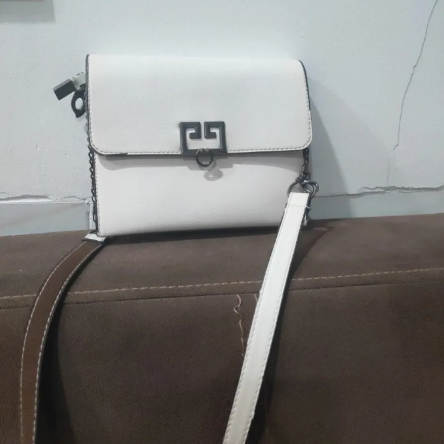 کیف سفید