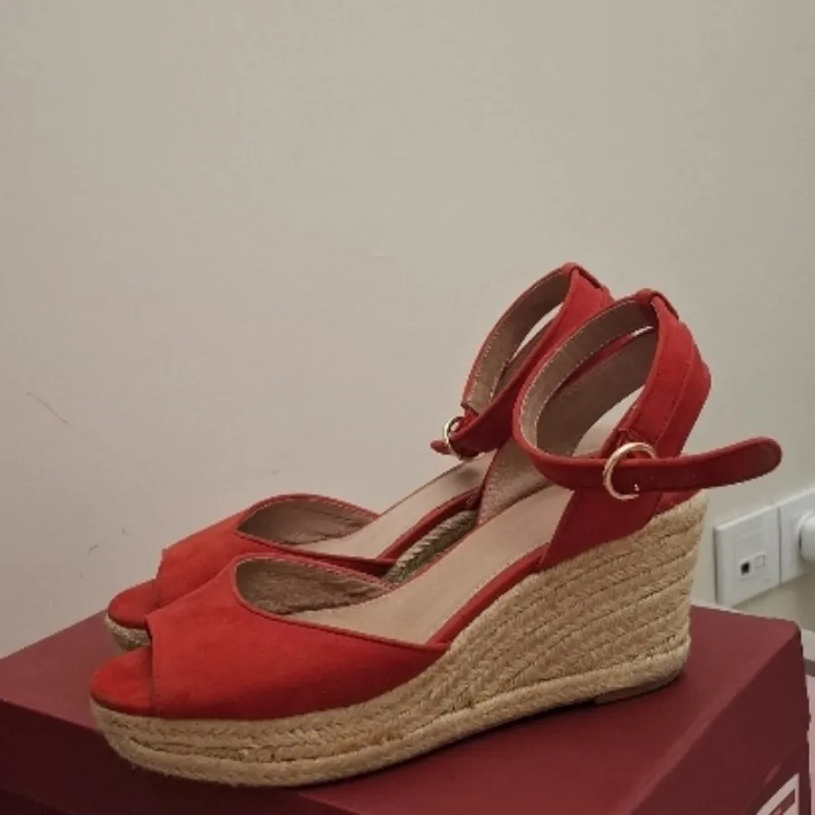 کفش تابستانی