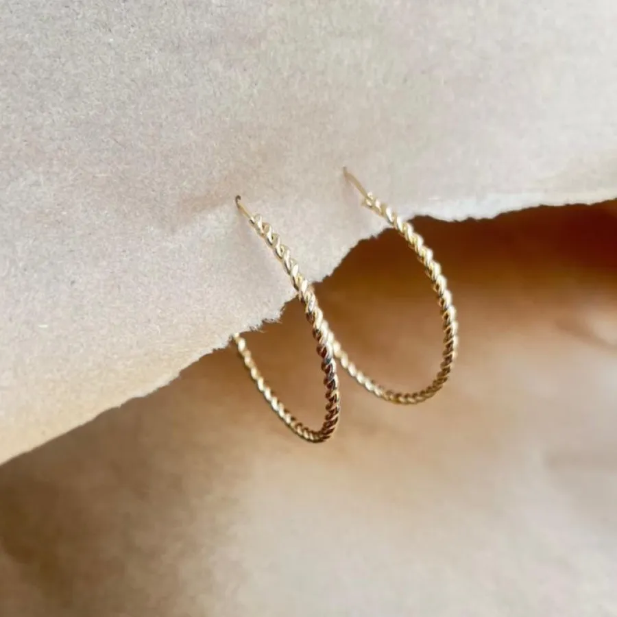 گوشواره حلقه ای طرح بافت