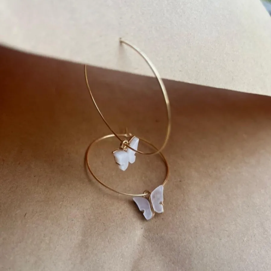 گوشواره حلقه ای پروانه