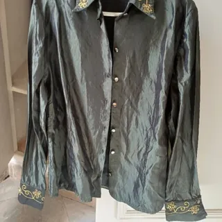 بلوز یا شومیز