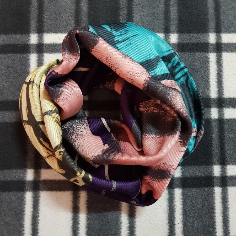 روسری(104 در 104 سانت)