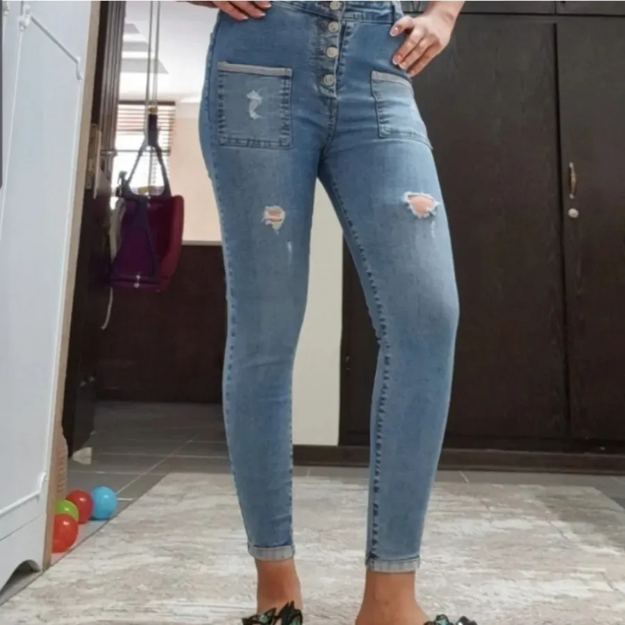 شلوار جین زاپ دار