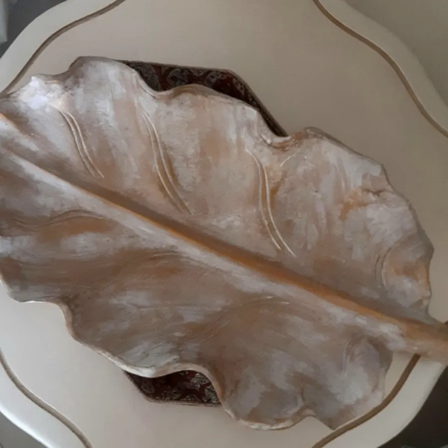 دکوری طرح برگ