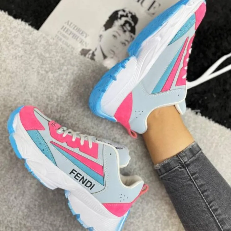 کفش کتونی لژدار فندی