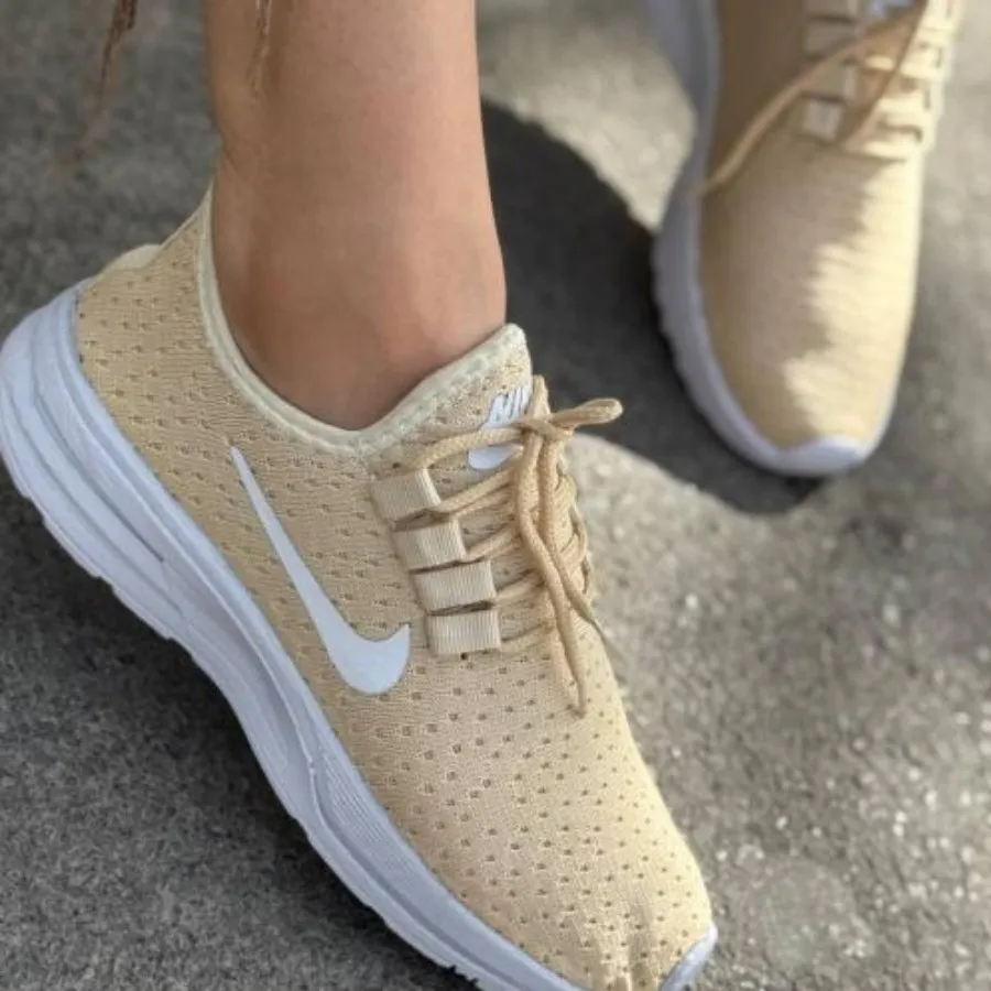 کفش کتونی کش بافت