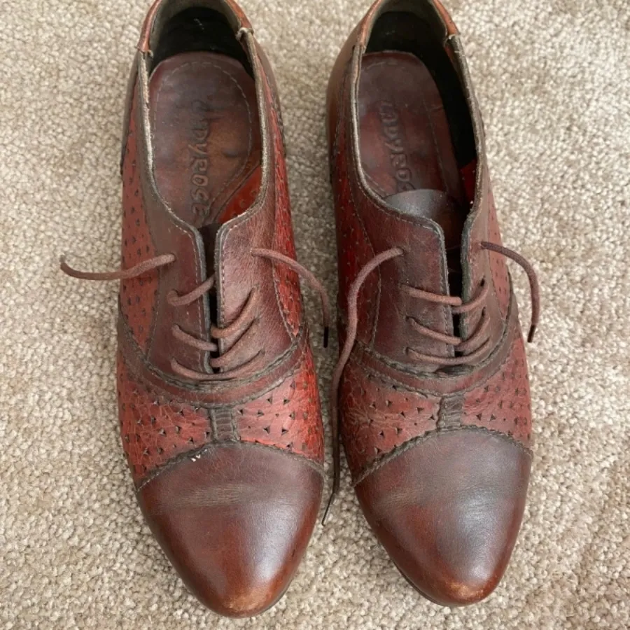 کفش دخترونه