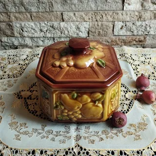 شکلات خوری ژاپنی