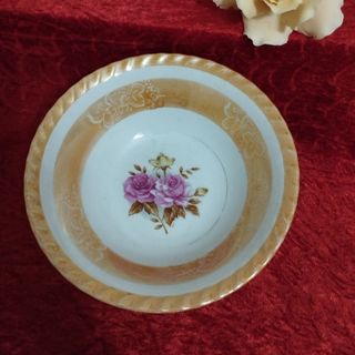 کاسه ژاپنی