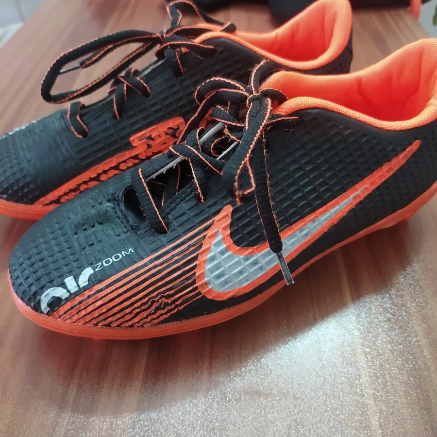 کفش استوک فوتبال