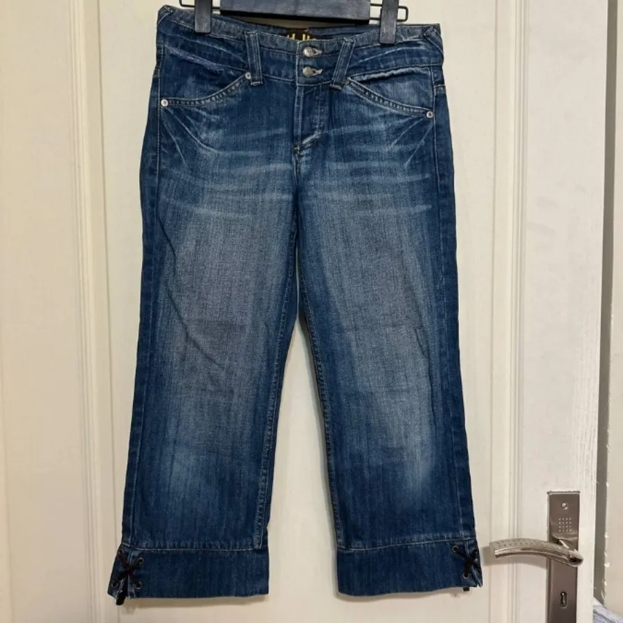 شلوار جین کوتاه