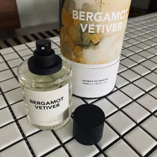 عطر دستساز هلدا